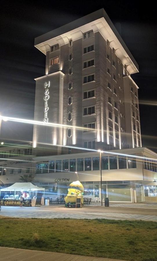 Hotel Golden Rimini Exteriör bild