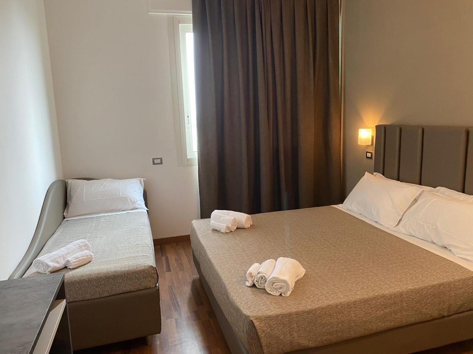 Hotel Golden Rimini Exteriör bild