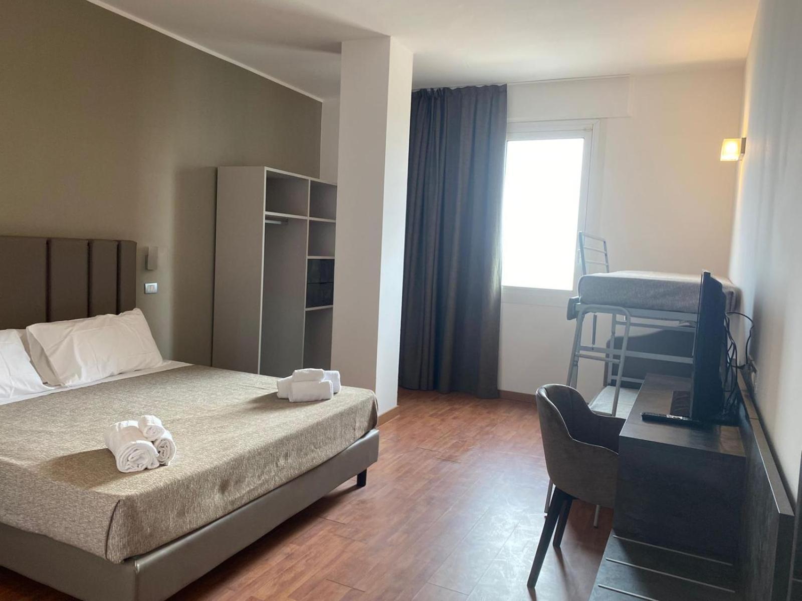 Hotel Golden Rimini Exteriör bild