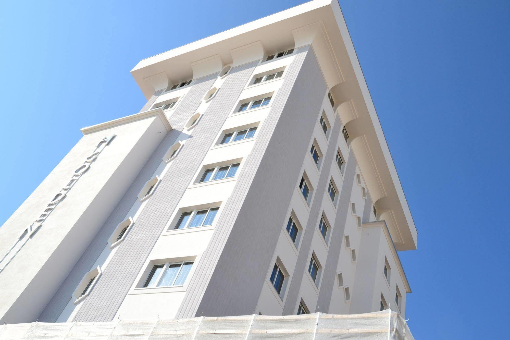 Hotel Golden Rimini Exteriör bild